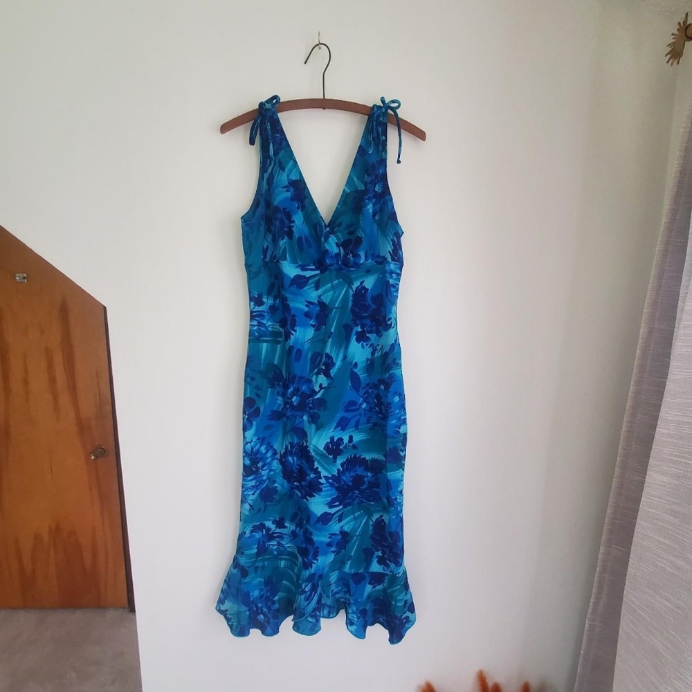 Vintage blue floral midi dress